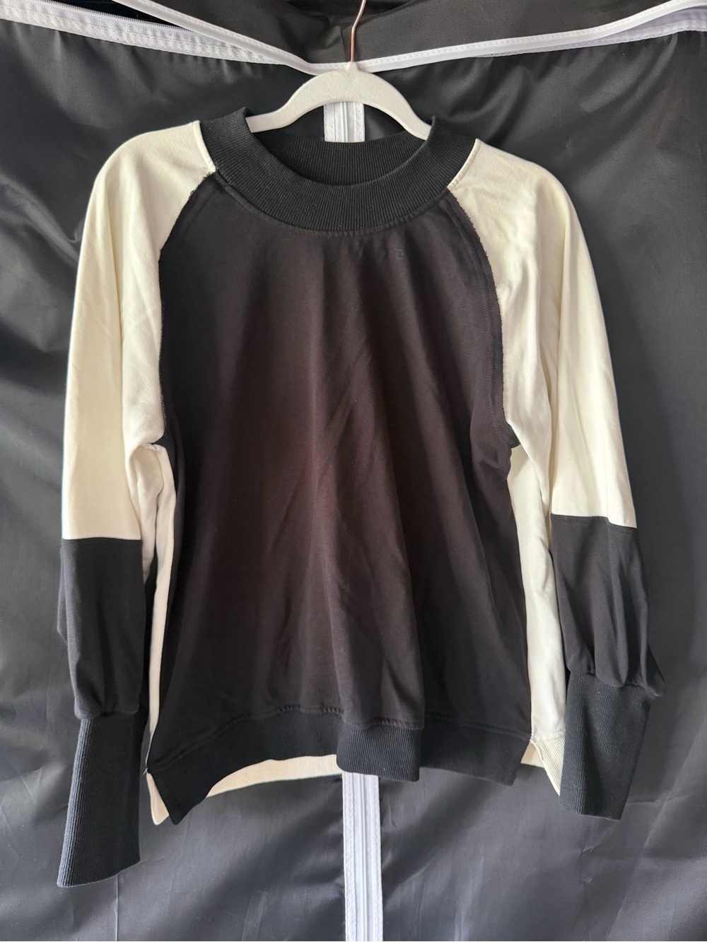 Colorblock Mock Neck Sweatshirt | Black & Ivory | Women’s Small